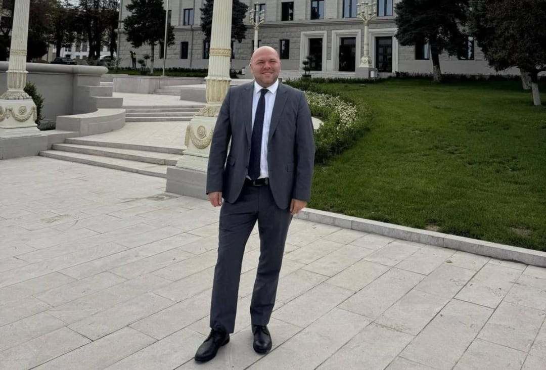 Şuşa - Xankəndi yolundan Xankəndi Konqres Mərkəzinə gedən yol!