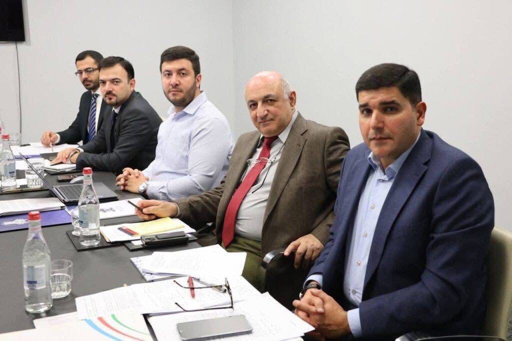 30 il sonra Azərbaycan təyyarəsi İrəvana endi: “Bu görüşlər davamlı olacaq”