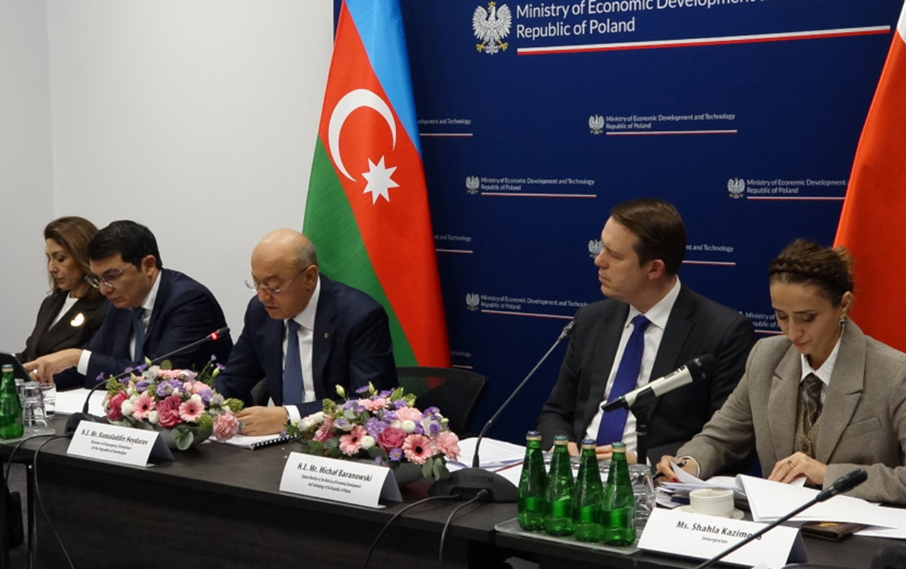 Varşavada Azərbaycan-Polşa biznes forumu keçirilib - VİDEO