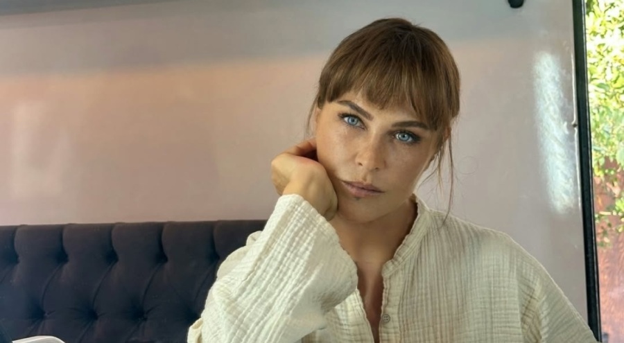 Avşar yeni reklam çarxı üçün tərzini dəyişdi