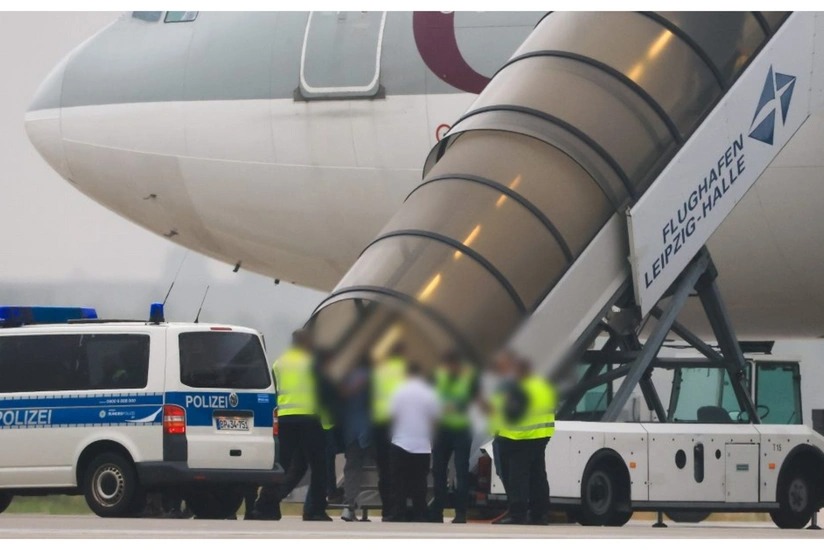 Almaniya 48 nəfəri Gürcüstana deportasiya edib