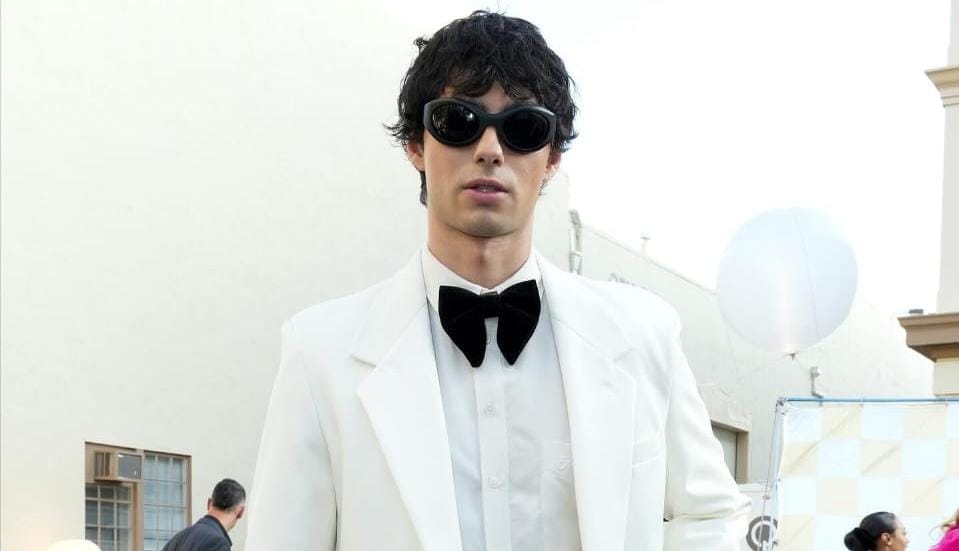 Məşhur model özəl gecəyə alt paltarında qatıldı - FOTOLAR