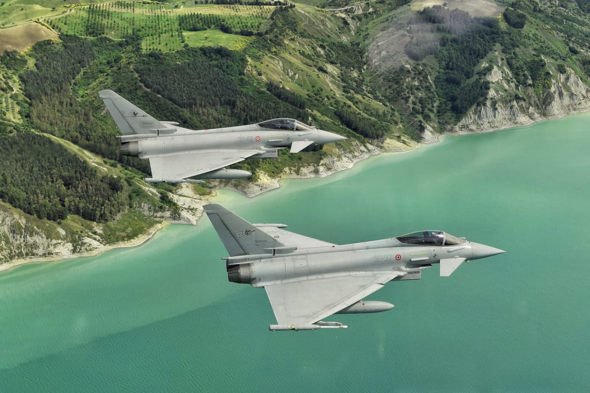 Türkiyə Britaniyadan 44 ədəd “Eurofighter” döyüş təyyarəsi alacaq