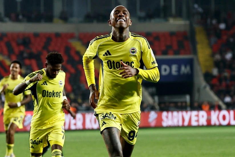 Türkiyə Superliqası: "Fənərbağça" səfərdə "Qaziantepspor"a qalib gəlib