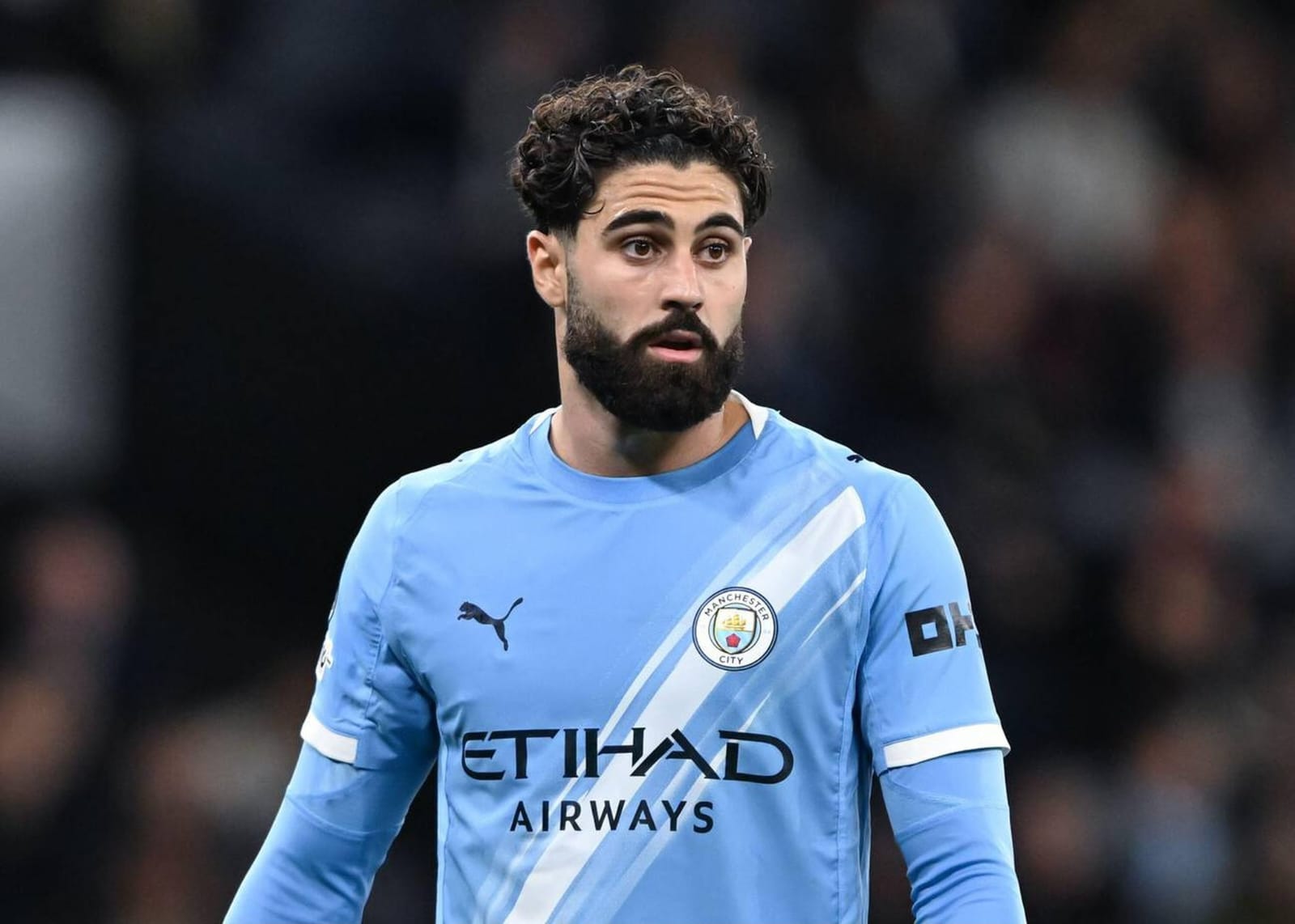 “Mançester Siti”nin üzvü: “Bir vaxtlar futboldan uzaqlaşıb basketbolla məşğul olmağı düşünürdüm”