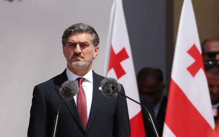 Gürcüstan prezidenti bəzi müxalifət partiyalarının qadağan olunmasını dəstəkləyib