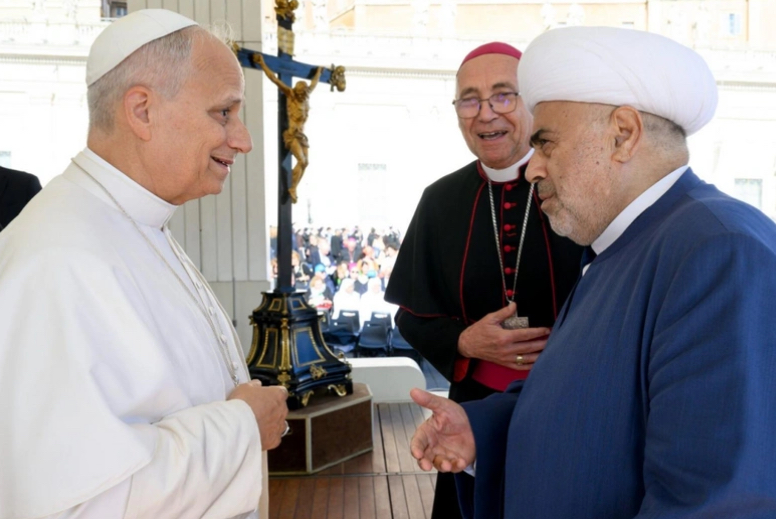 Şeyx İlham Əliyevin salamını Roma Papasına çatdırdı