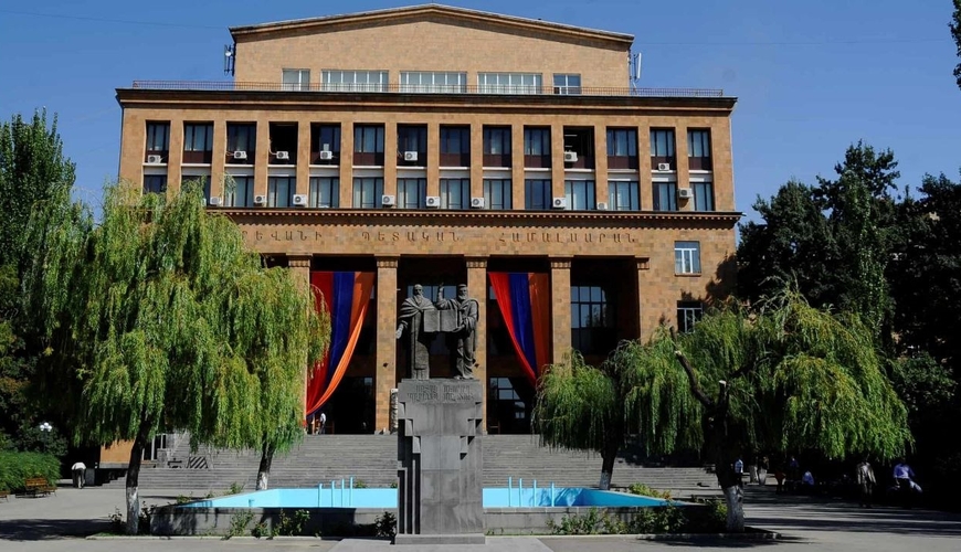 Ermənistanın üç dövlət məktəbində Azərbaycan dili tədris olunacaq