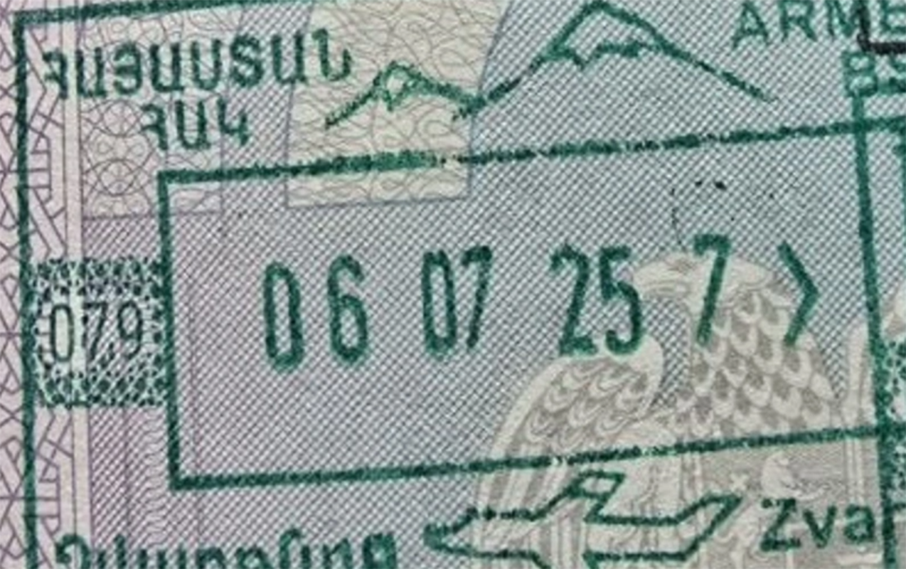 Ermənistan viza möhürlərindən Ağrı dağının təsvirini çıxardı - Foto