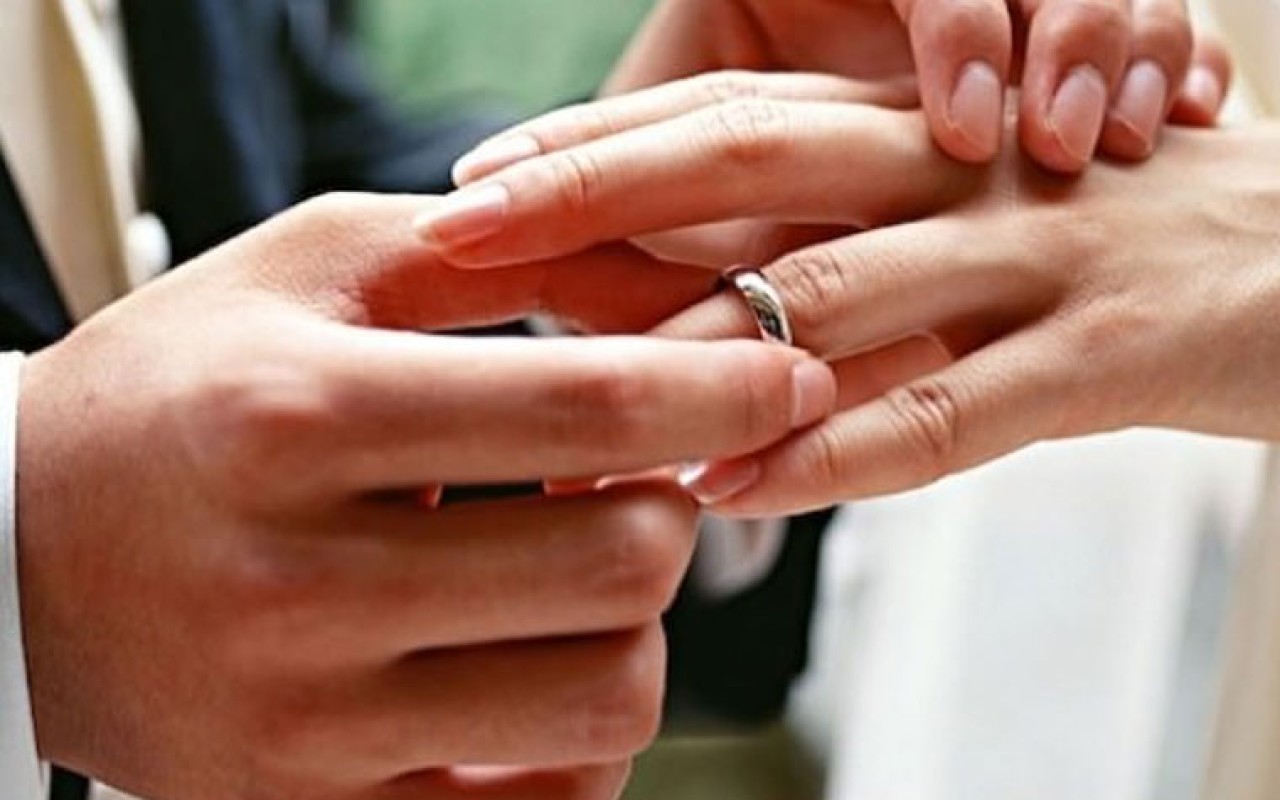 16 yaşlı qızın nişan mərasiminin qarşısı alındı