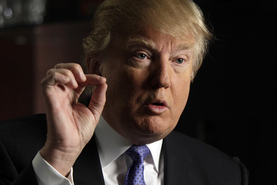 Tramp İrana qarşı sanksiyaların müddətini bir il artırıb