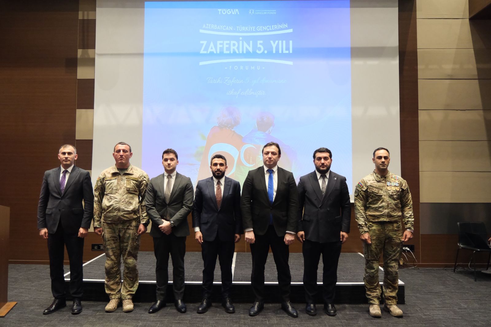 İstanbulda Azərbaycan-Türkiyə gənclərinin “Zəfərin 5 ili” forumu keçirilib  - Fotolar