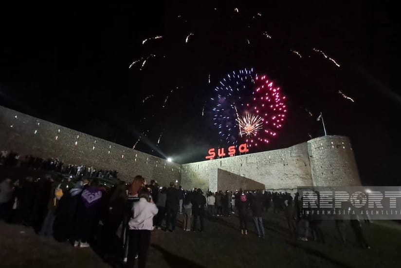 Şuşada Zəfər Günü atəşfəşanlıqla qeyd olunub