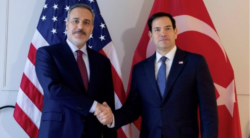 Ağ Evdə Hakan Fidanla Marko Rubionun görüşü başlayıb