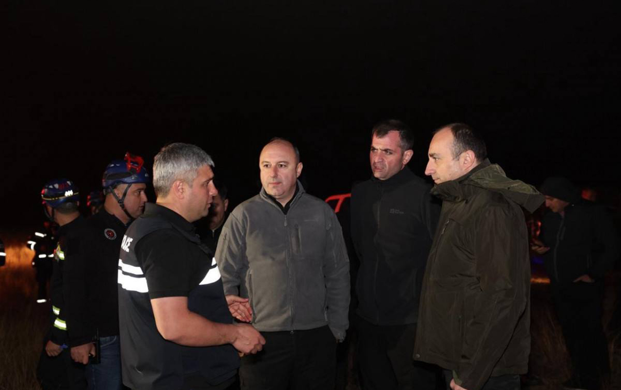 Gürcü nazir hadisə yerinə getdi - FOTOLAR