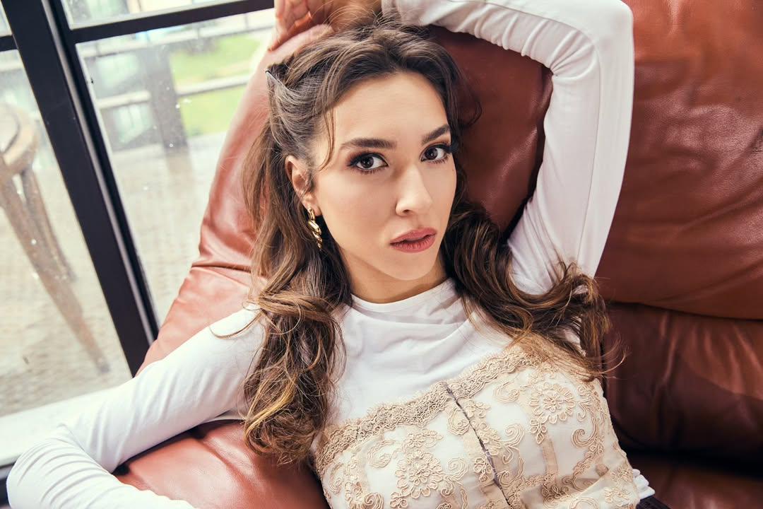 Zeynep Parla "Kızılcık şerbeti"ndə