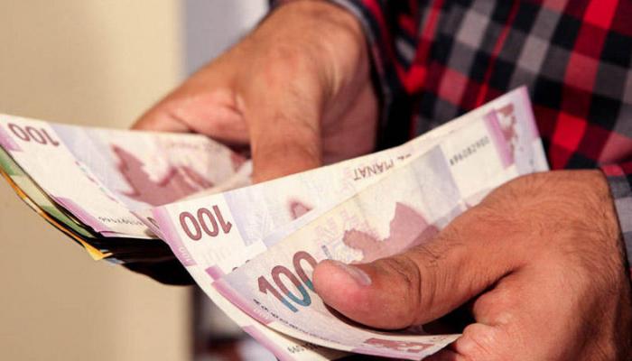 Bakıdakı 298 nömrəli məktəbdə şagirdlərdən pul yığıldığı iddia olunur - VIDEO