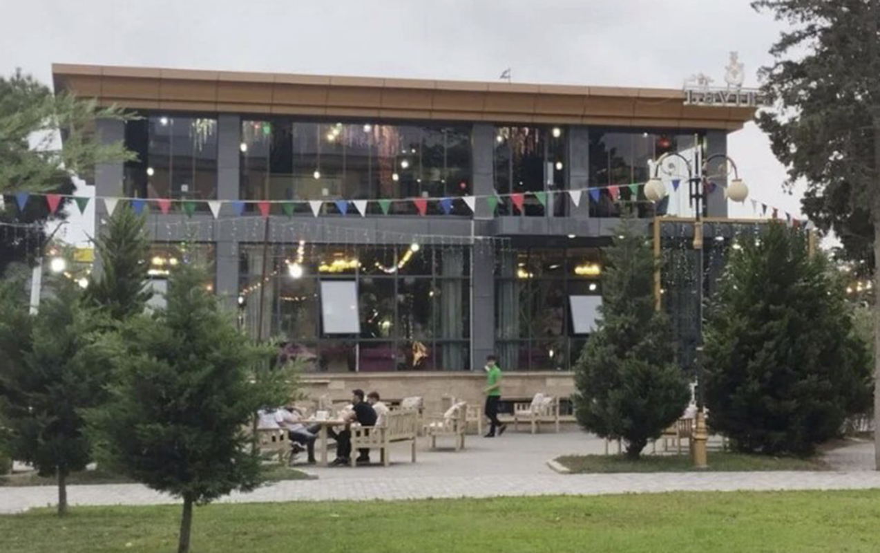 Bakıda məşhur restoranda partlayış - Qadın işçi öldü