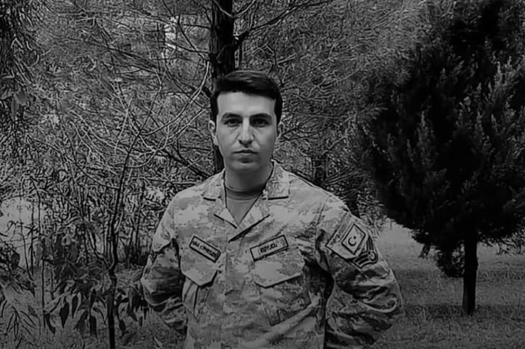 Təyyarə qəzasında şəhid olan əsgərin bacısı ilə son YAZIŞMASI