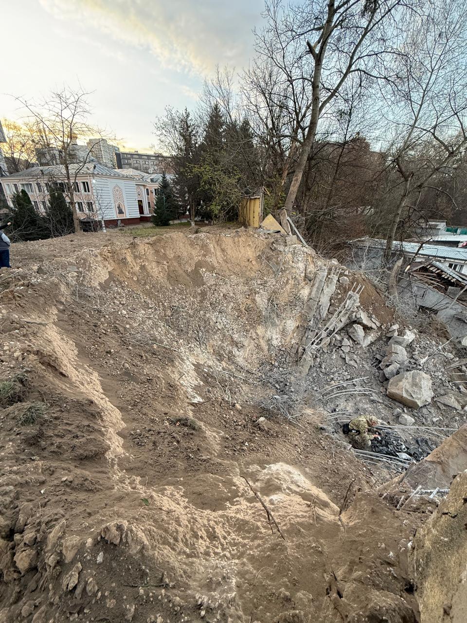 Rusiya Kiyevə raket zərbələri endirdi - Ukraynadakı səfirliyimiz bu hala düşdü