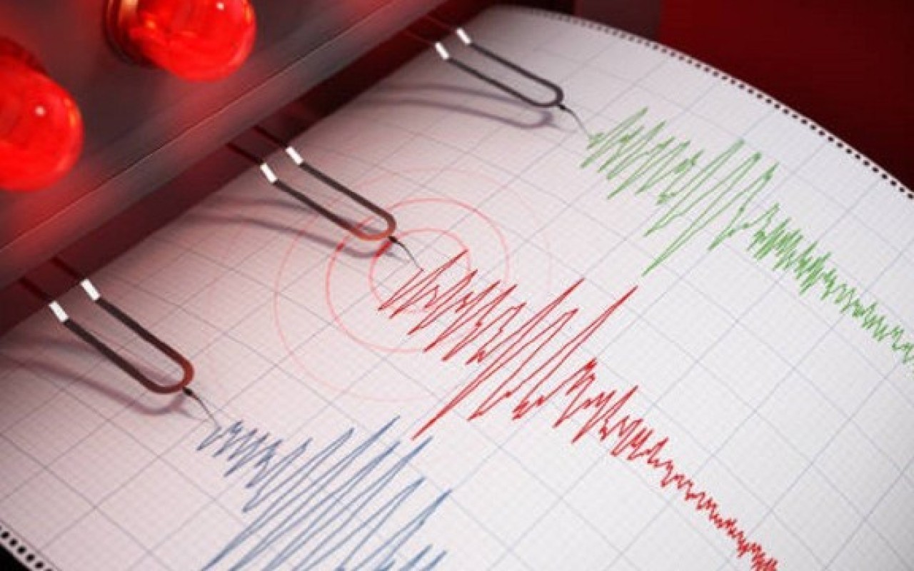 İranda zəlzələ oldu