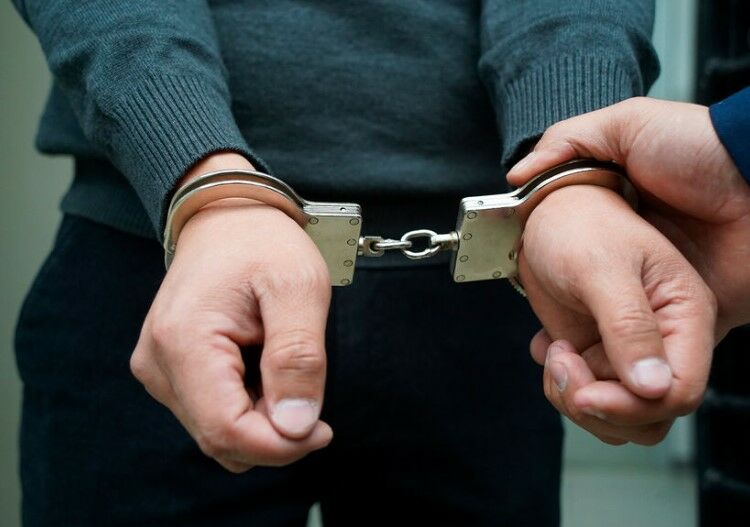 Bakıda ofisdən kondisioner oğurlayan şəxslər saxlanıldı