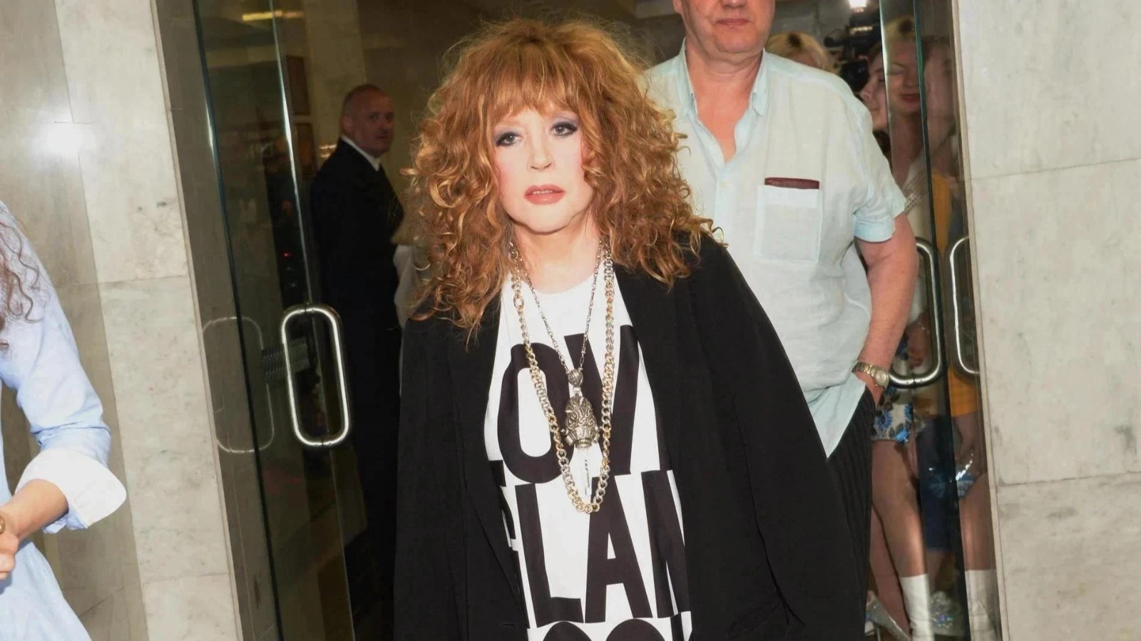 Puqaçova bu hüququndan məhrum edildi