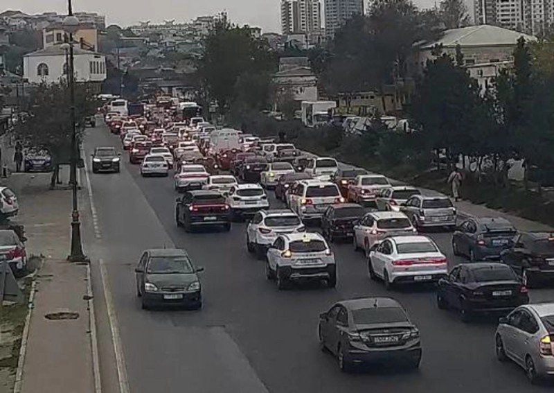 Bakıda bu yollarda sıxlıq var - SİYAHI