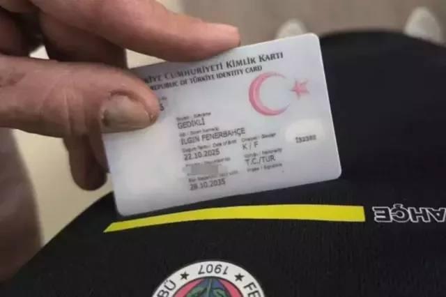 "Fənərbağça" azarkeşi ata qızına klubun adını verdi