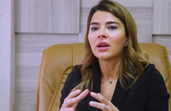 11 min manatı ələ keçirilən həkim Aytən Səfərova imiş