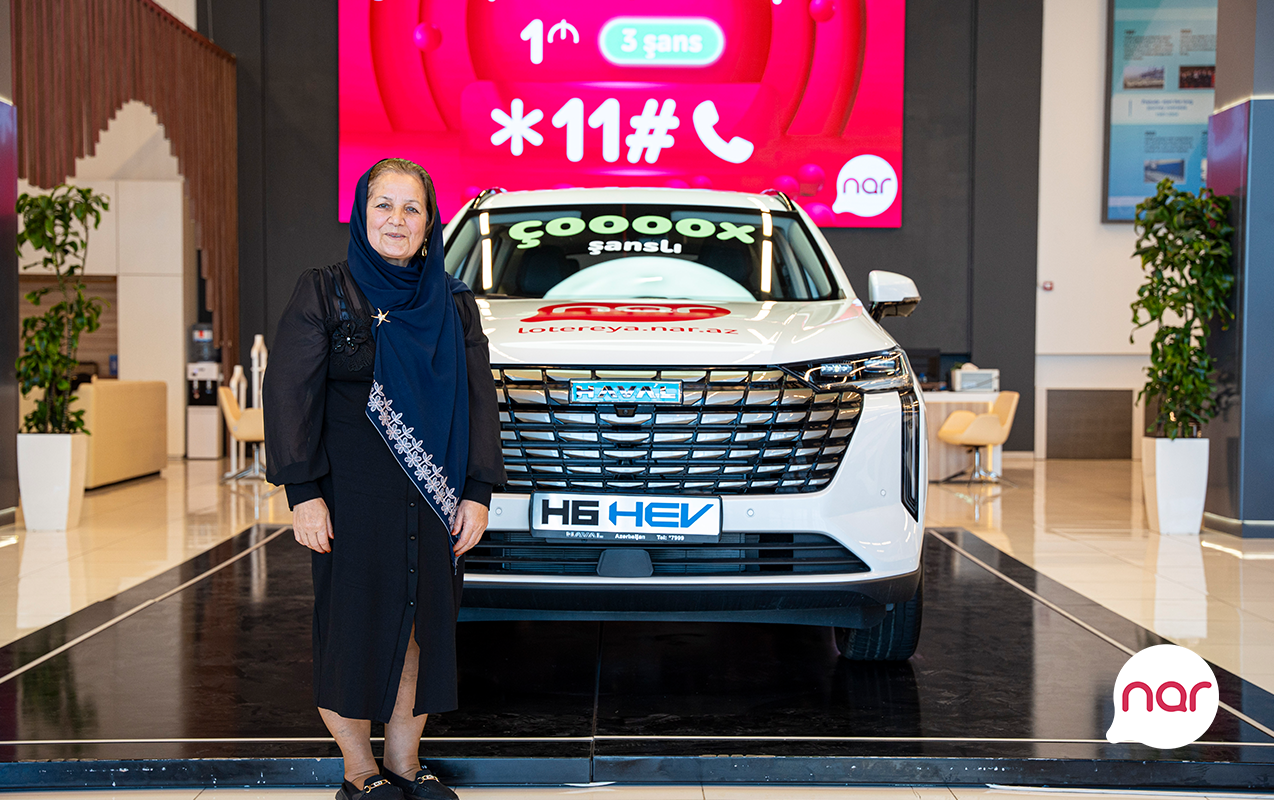 “Nar”ın həyəcan dolu lotereyasının növbəti qalibi yeni avtomobilinin açarlarını təhvil aldı