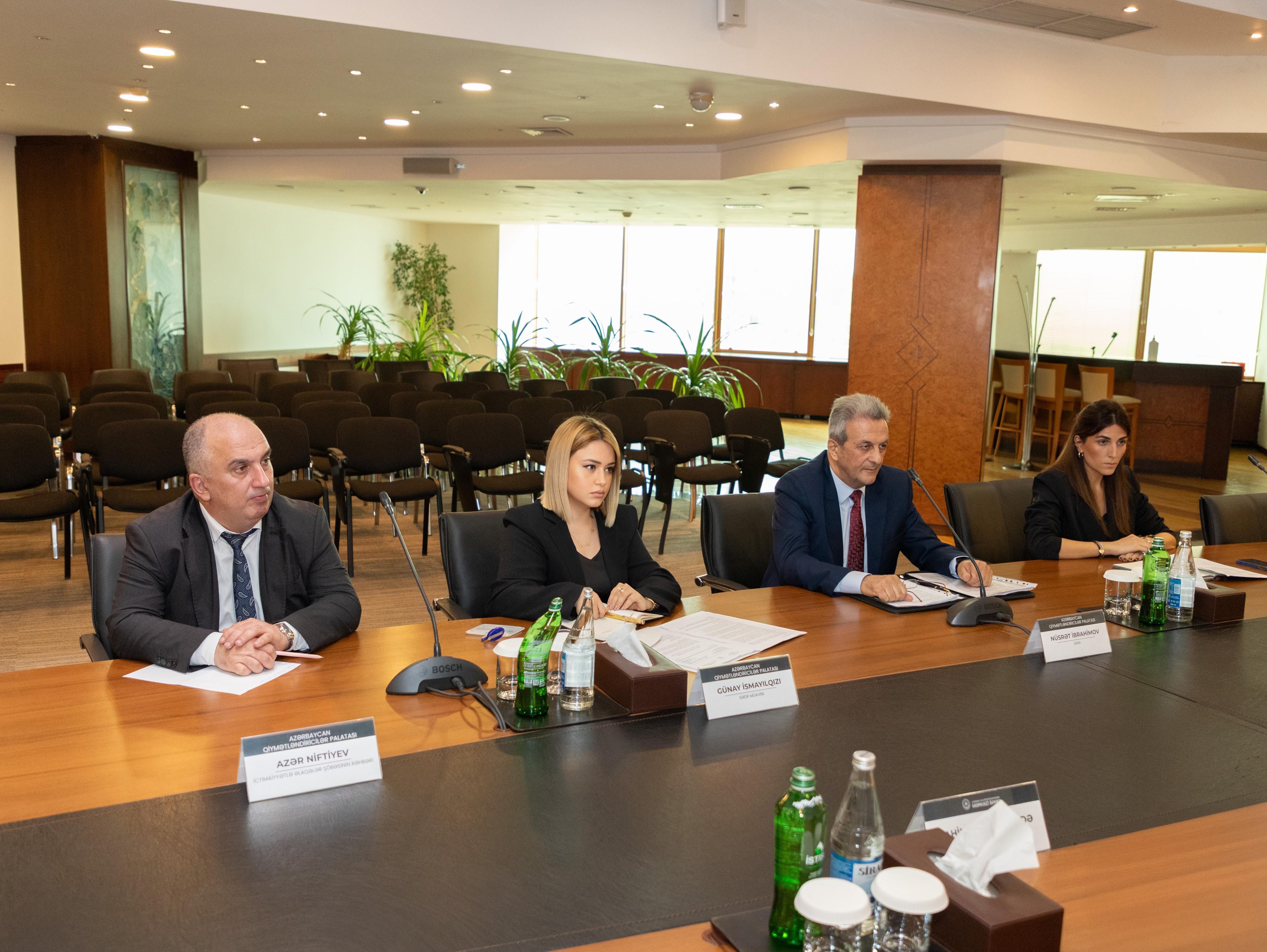 Mərkəzi Bank və Qiymətləndiricilər Palatasinin rəhbərliyi arasında görüş olub - FOTOLAR