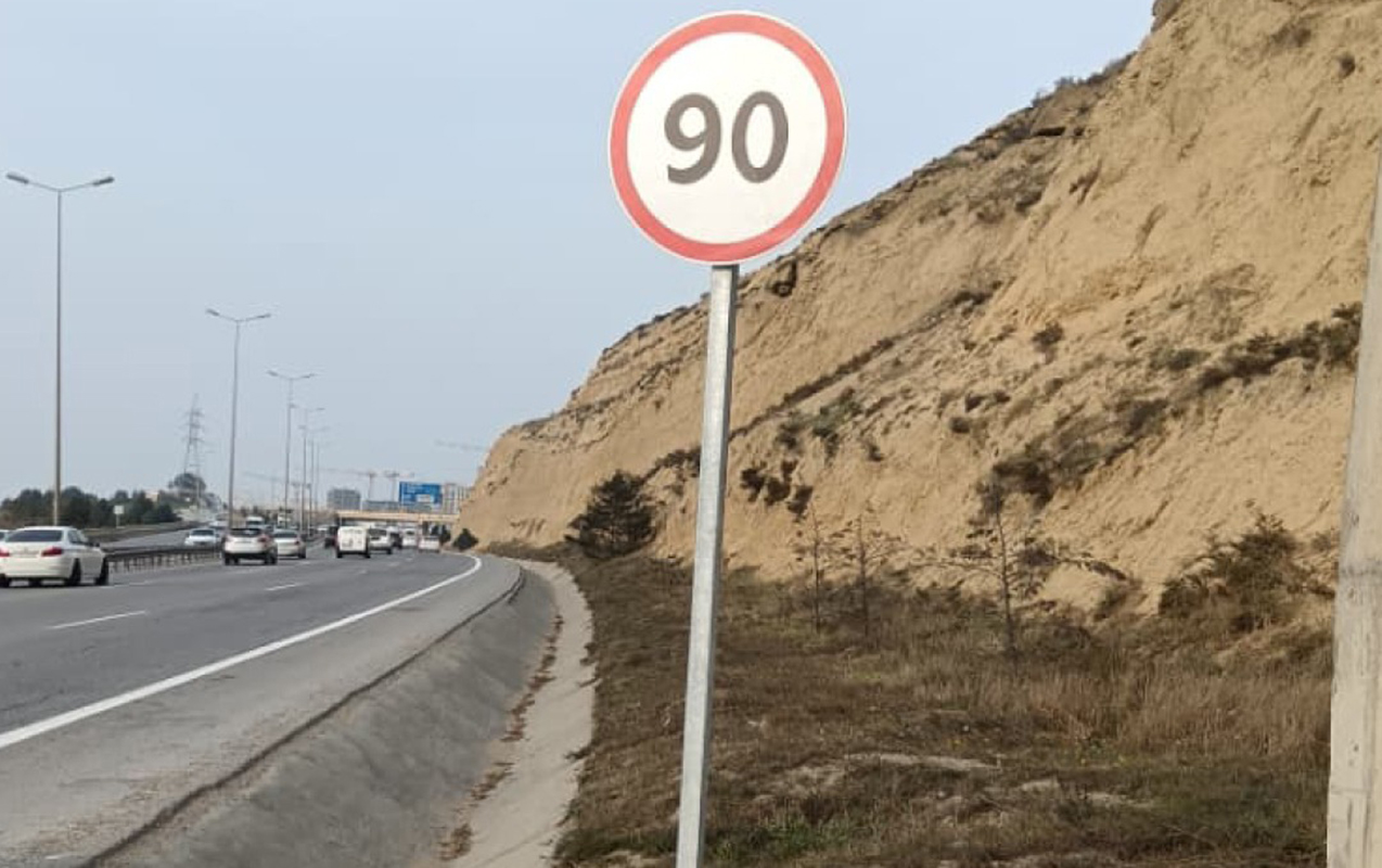 Bakıdakı bu yolda sürət həddi dəyişdirildi - Sürücülərin nəzərinə!