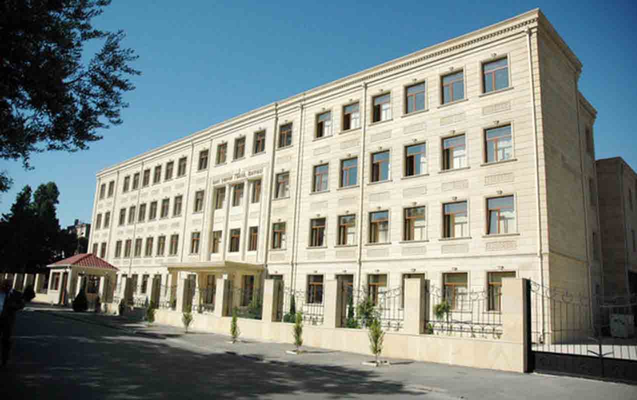 Masazırda 1-ci sinif şagirdi məktəbin həyətində öldü