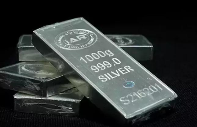 Gümüşün qiymətində yeni rekord