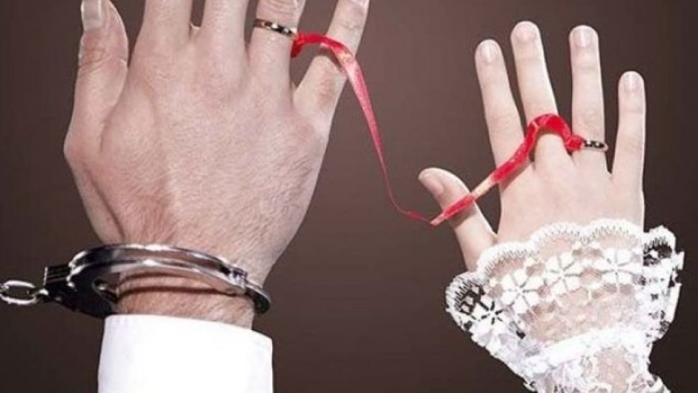 “Bəzi valideynlər qızını erken cinsi münasibətdən qorumaq üçün tez ərə verir" - RƏY