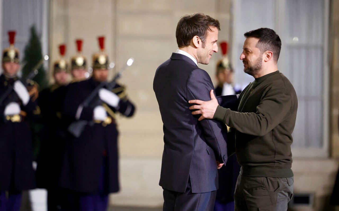 Zelenski Parisdə Makronla görüşəcək