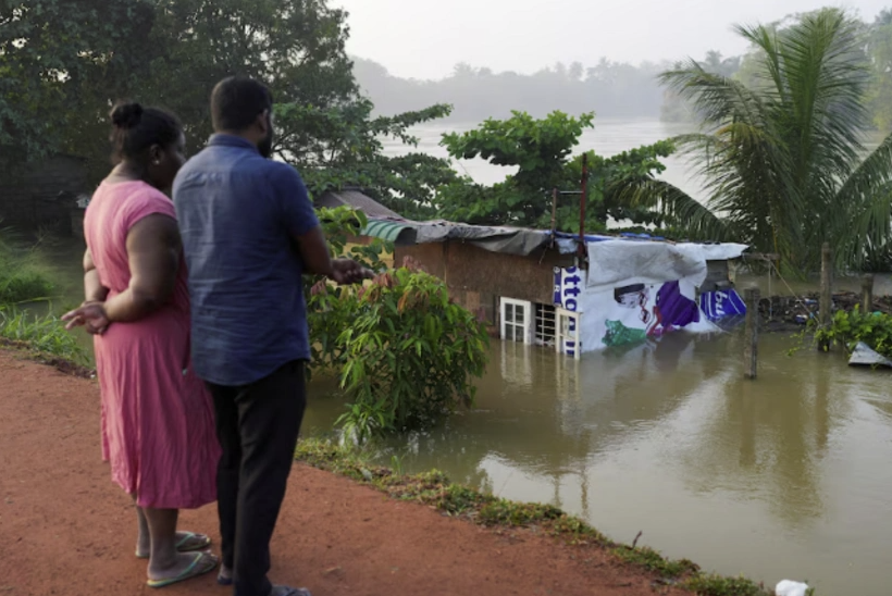 Şri-Lankada "Ditva" qasırğası nəticəsində 355 nəfər ölüb