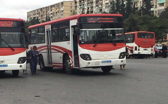 Bakıda avtobus piyadanı vuraraq öldürdü