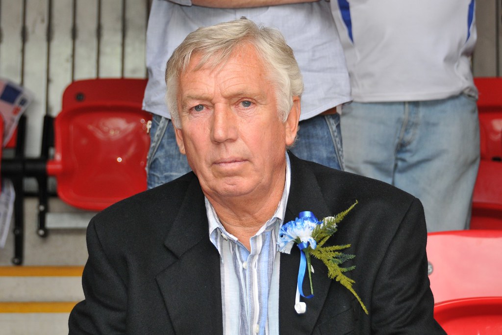 "Çelsi"nin sabiq futbolçusu vəfat edib