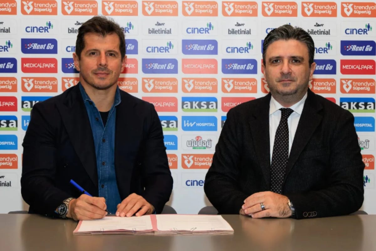 Emre Belözoğlu Türkiyə klubunun baş məşqçisi təyin edildi