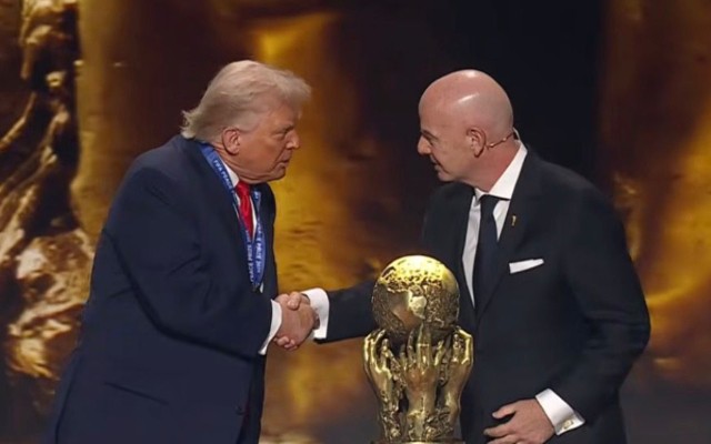 Tramp FIFA Sülh mükafatına layiq görülüb