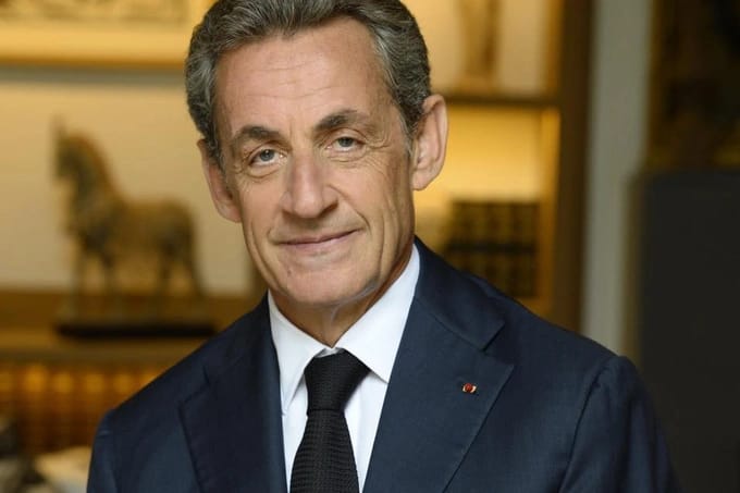 Fransanın sabiq prezidenti həbsxana həyatından yazdı