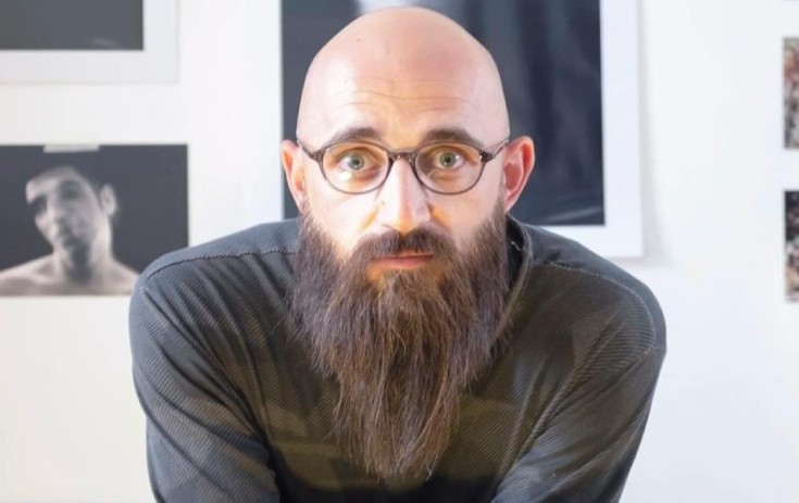 Bulvarda dənizdən tanınmış fotoqrafın meyiti tapıldı