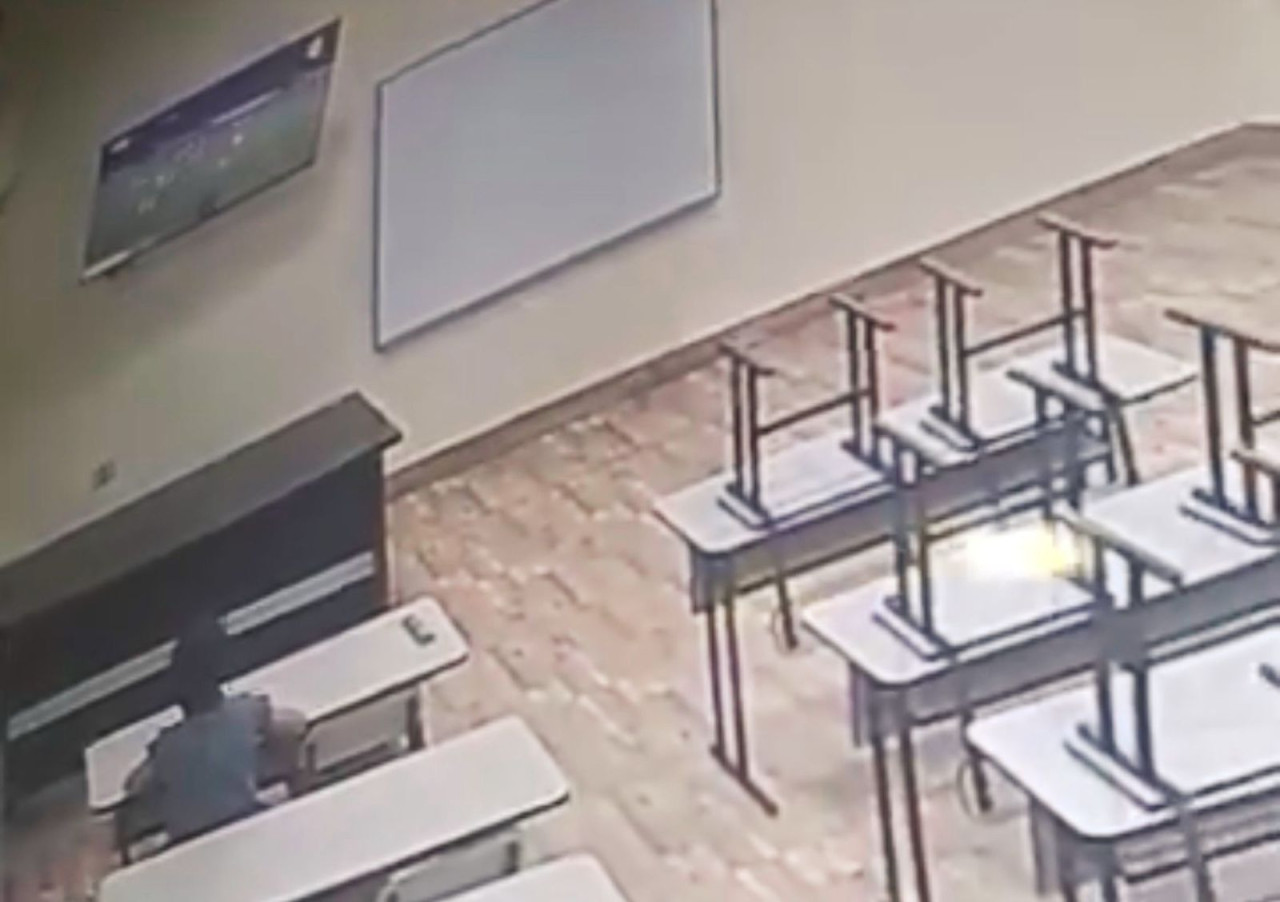 Sığınacaqda azyaşlının "Qarabağ" sevgisi: Oyunu tək izlədi, gündəm oldu