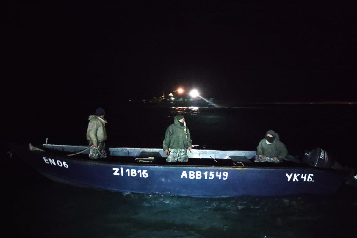 Xəzərdə köməksiz qalan 3 balıqçı xilas edilib