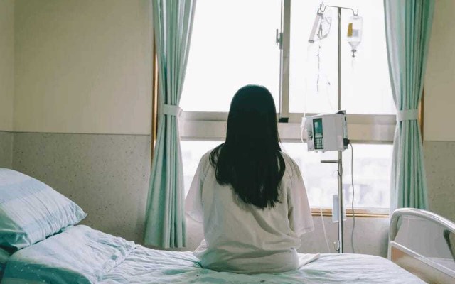 Bakıda 14 yaşlı qız uşaq dünyaya gətirdi