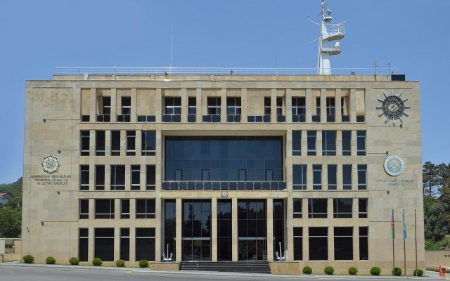 Hava şəraiti ilə bağlı gəmilərə xəbərdarlıq edildi - FOTO