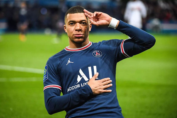 Mbappe dünyanın ən bahalı üç futbolçusundan biri oldu
