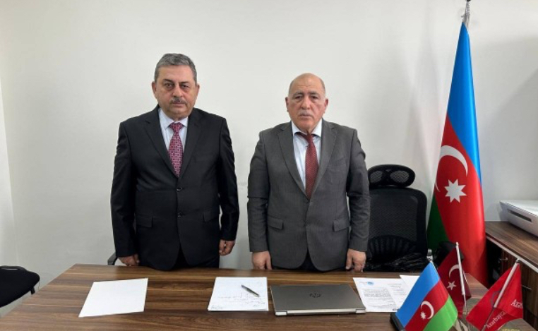 Pənah Hüseyn istefa verdi, Qiyas Sadıqov sədr oldu